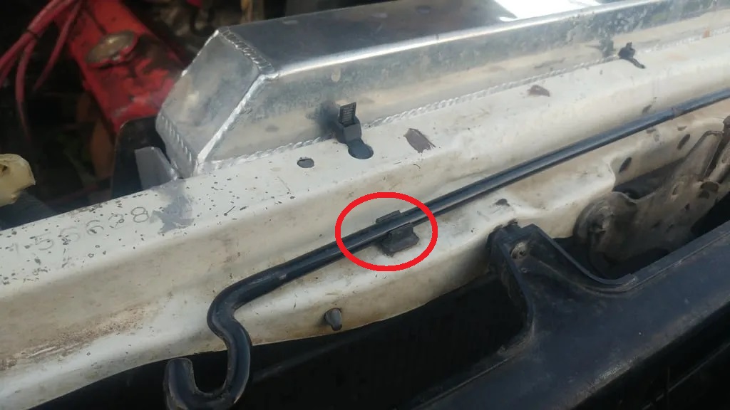 Toyota Hilux Kaput Demiri Klipsi ABS Baskı 00471