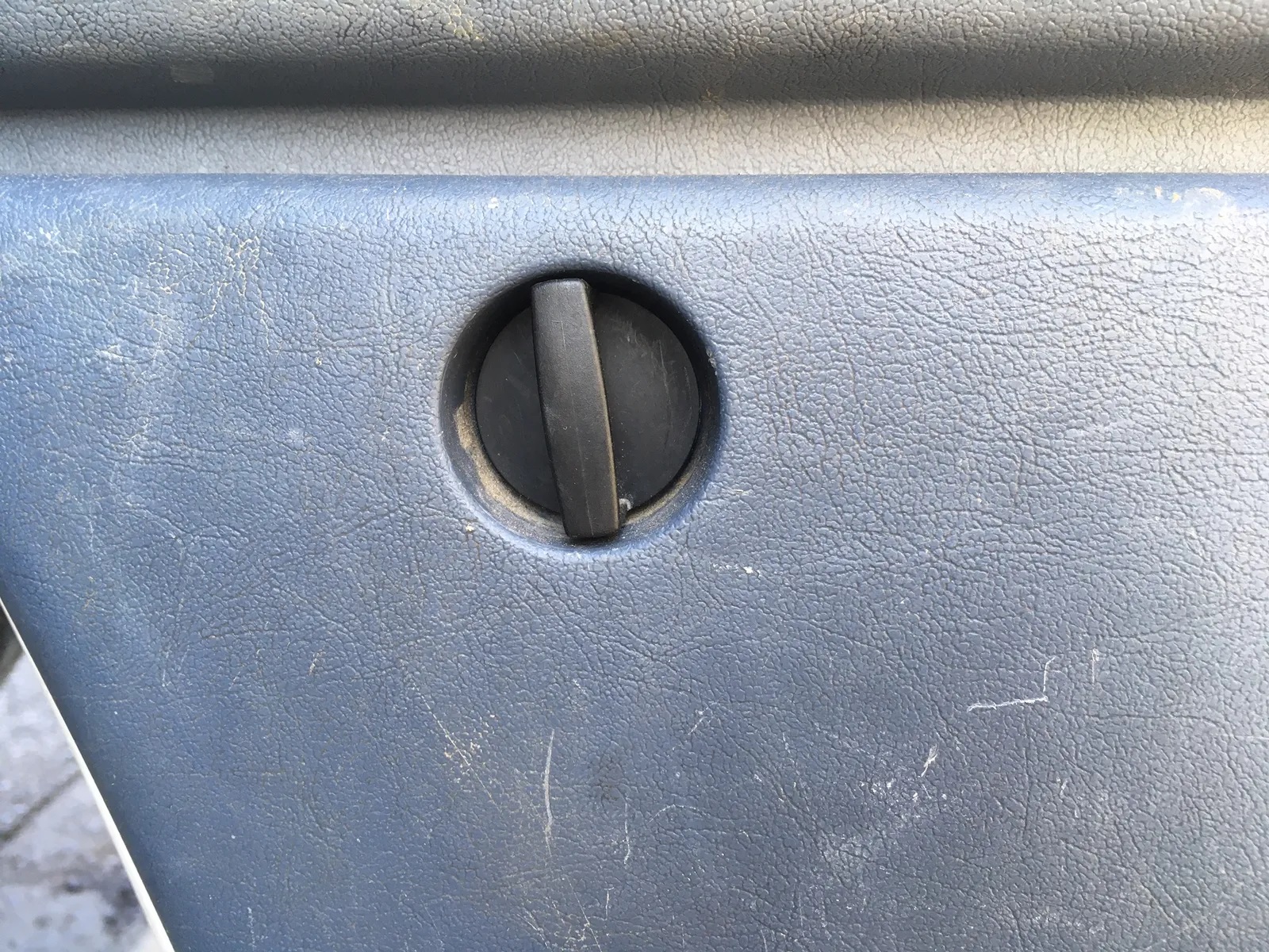 Mercedes Sprinter Ön Kapı Klipsi ABS Baskı 00477 - Görsel 2