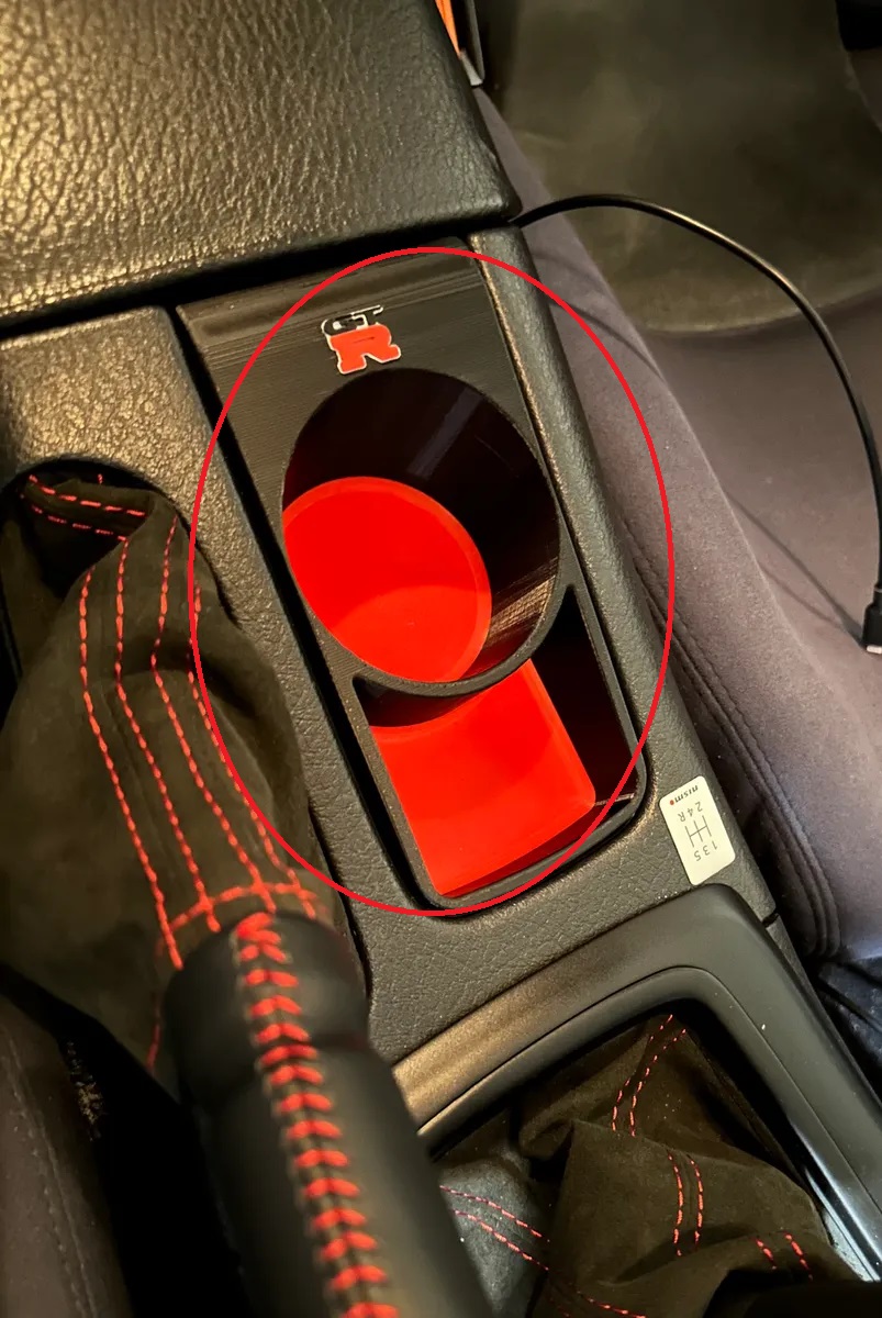 R32 Skyline Bardaklık ABS Baskı 00482