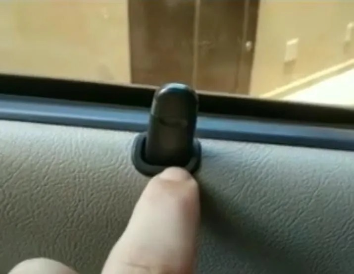 Chery QQ Kapı pini braketi 4 adet 00499