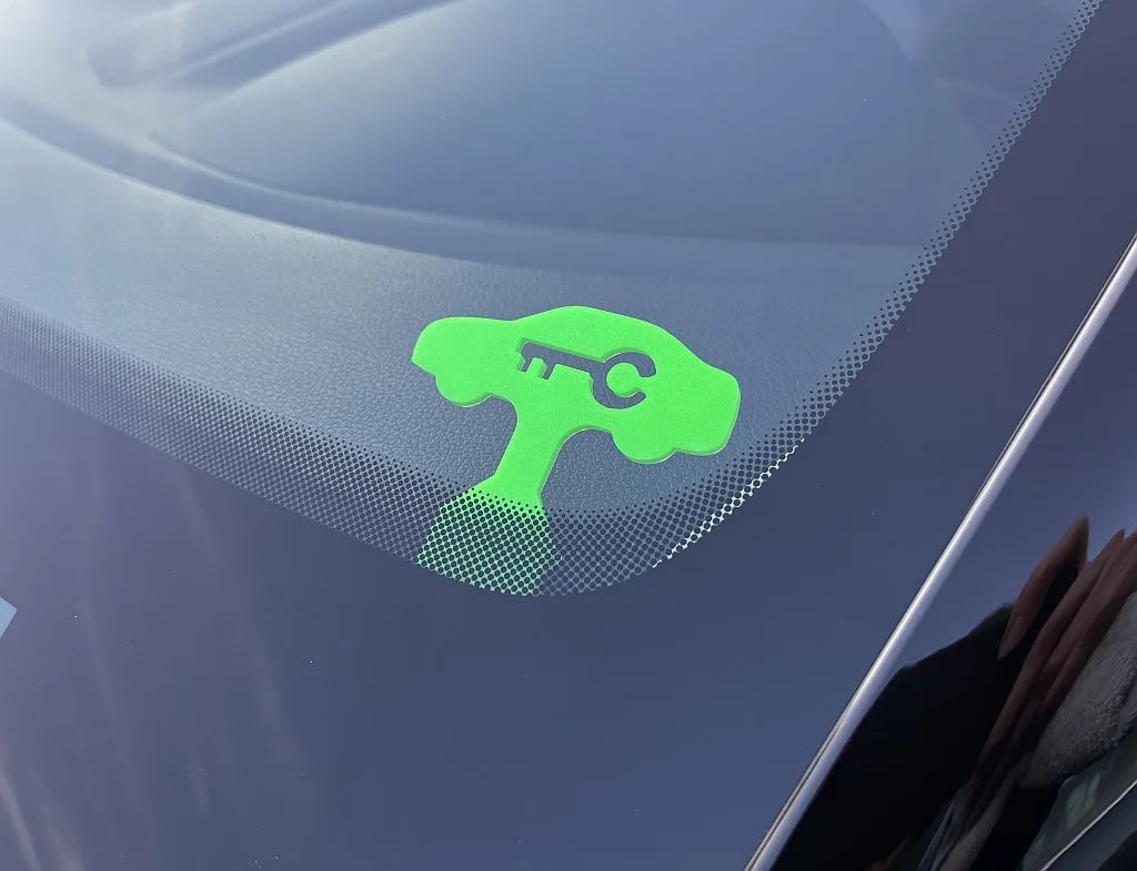 Araç Ön Cam Etiketi ABS Baskı 00520