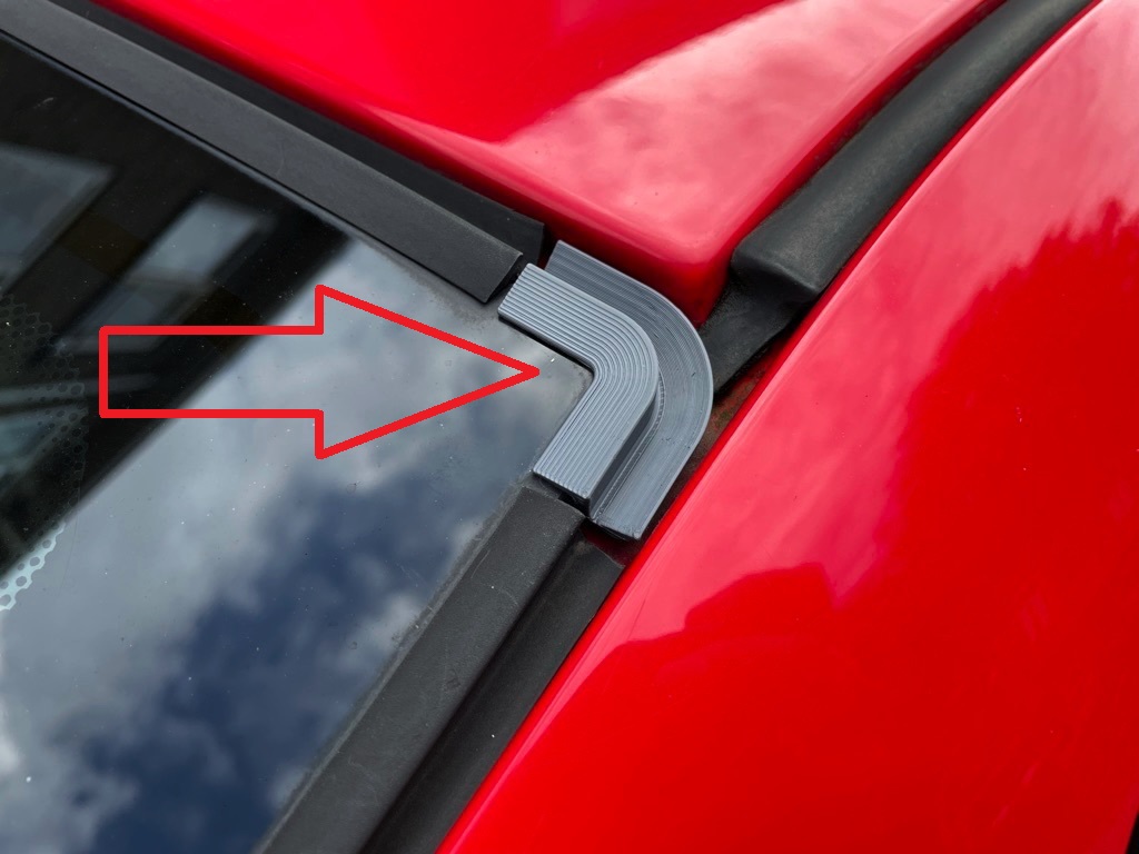 BMW E36 - E90 Uyumlu Cam Köşebendi ABS Baskı 4 Adet 00603