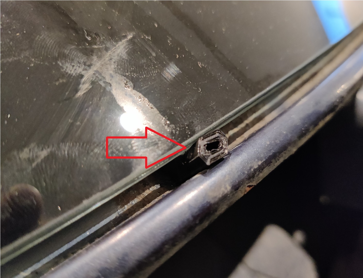 bmw E32 Ön Cam Braketi 4 Adet ABS Baskı 00617 - Görsel 2