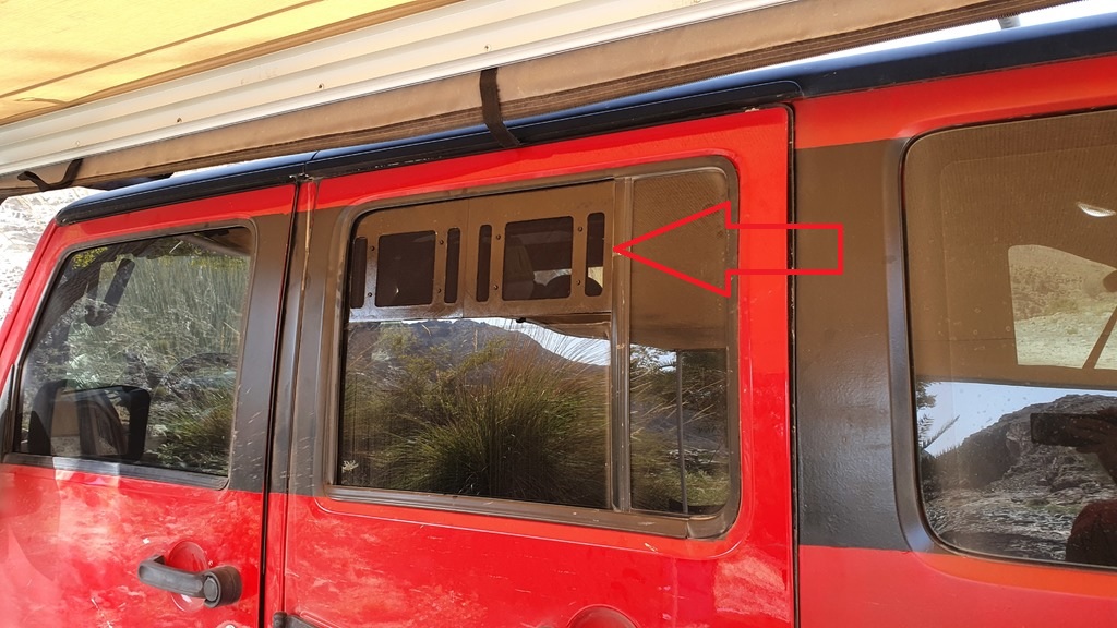 Jeep Wrangler Ek Pencere Plastiği ABS Baskı 00664