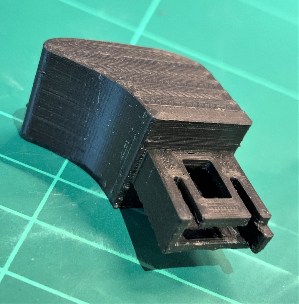 Toyota Corolla Arka Koltuk Kolu ABS Baskı 00765