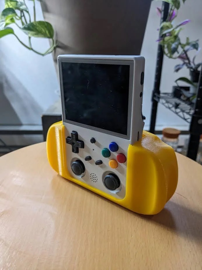 RG353 Bigbox Tutma Braketi PLA Baskı 01169