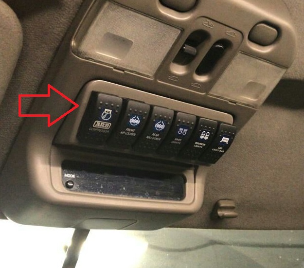 Nissan Patrol Y61 Tavan Anahtarı Braketi ABS Baskı 00828