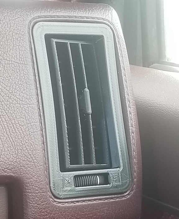 1991 Nissan D1 Havalandırma Izgarası ABS Baskı 00838