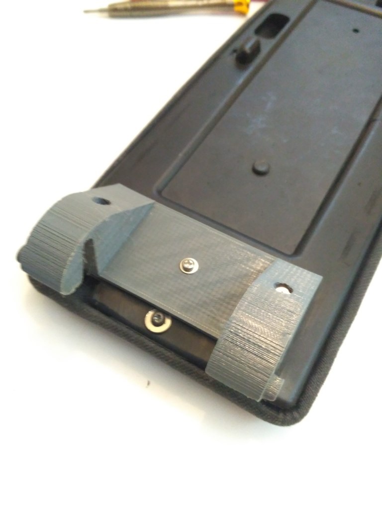 Audi A4 B5 Kolçak Menteşesi ABS Baskı 00896