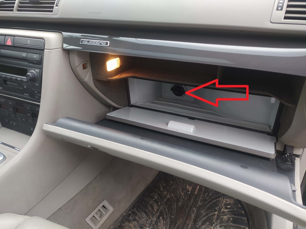 Audi A4 b6 Torpido İçi Buzdolabı Düğmesi ABS Baskı 00916