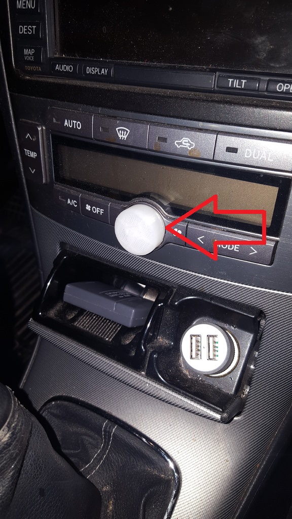 Toyota Avensis Orta Klima Panel Düğmesi ABS Baskı 01254