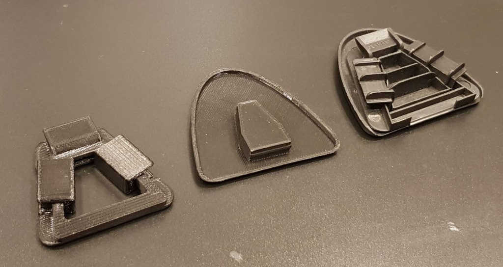 Audi TT 8N Emniyet Kemeri Halı Tıpası 8N0 857 763 4PK ABS Baskı Sağ ve Sol 01331 - Görsel 3