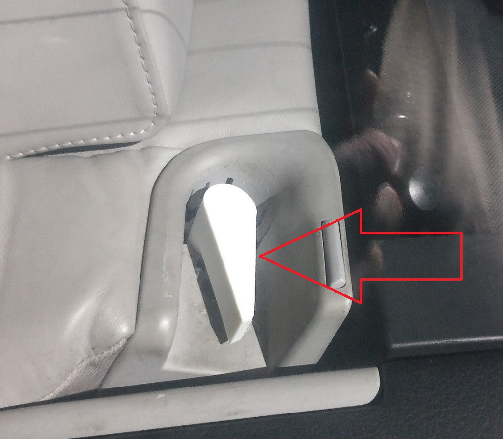 AUDI A4 B6 Koltuk Mandalı Kolu ABS Baskı 01348