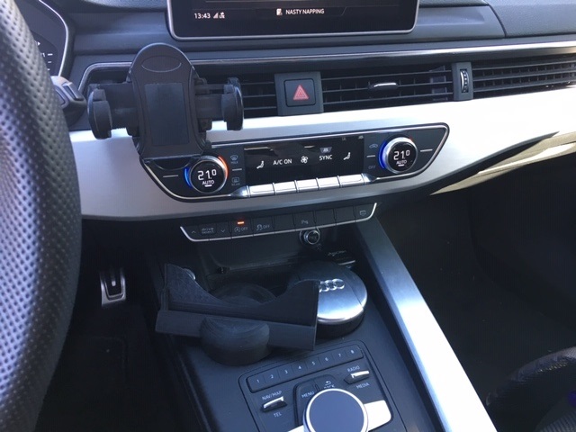 Audi Bardaklık Üstü Telefon Tutma Braketi ABS Baskı 01368 - Görsel 2