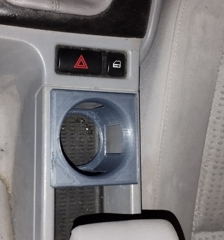 BMW 3 serisi Bardaklık ABS Baskı 01398