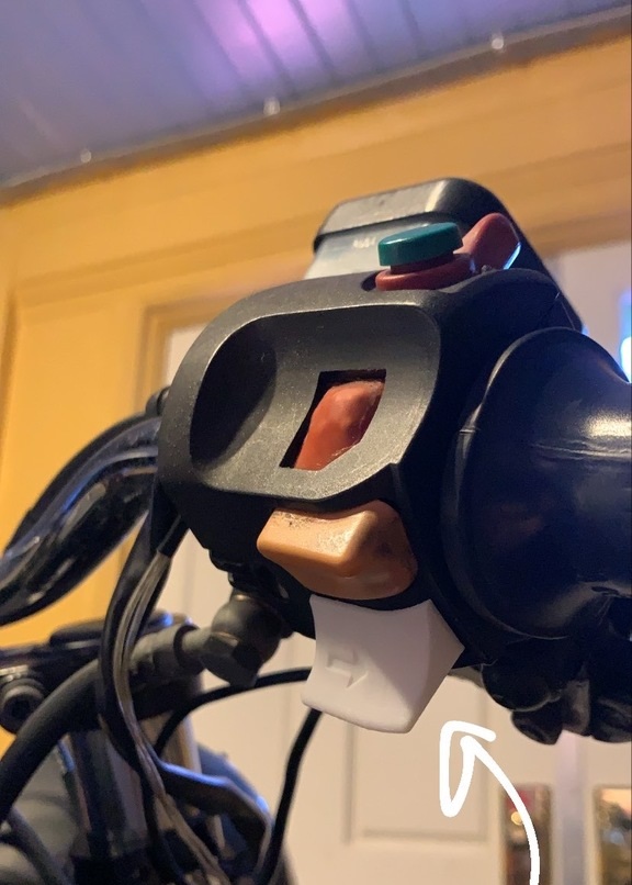 BMW K75 Sağ Sinyal Düğmesi ABS Baskı 01454