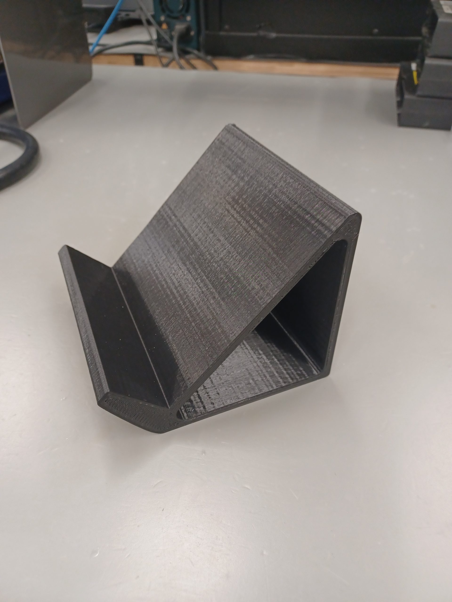 "Akıllı Tasarımlı Tablet ve Telefon Standı - Konforlu Görüş Açısı İçin İdeal!" - Görsel 2