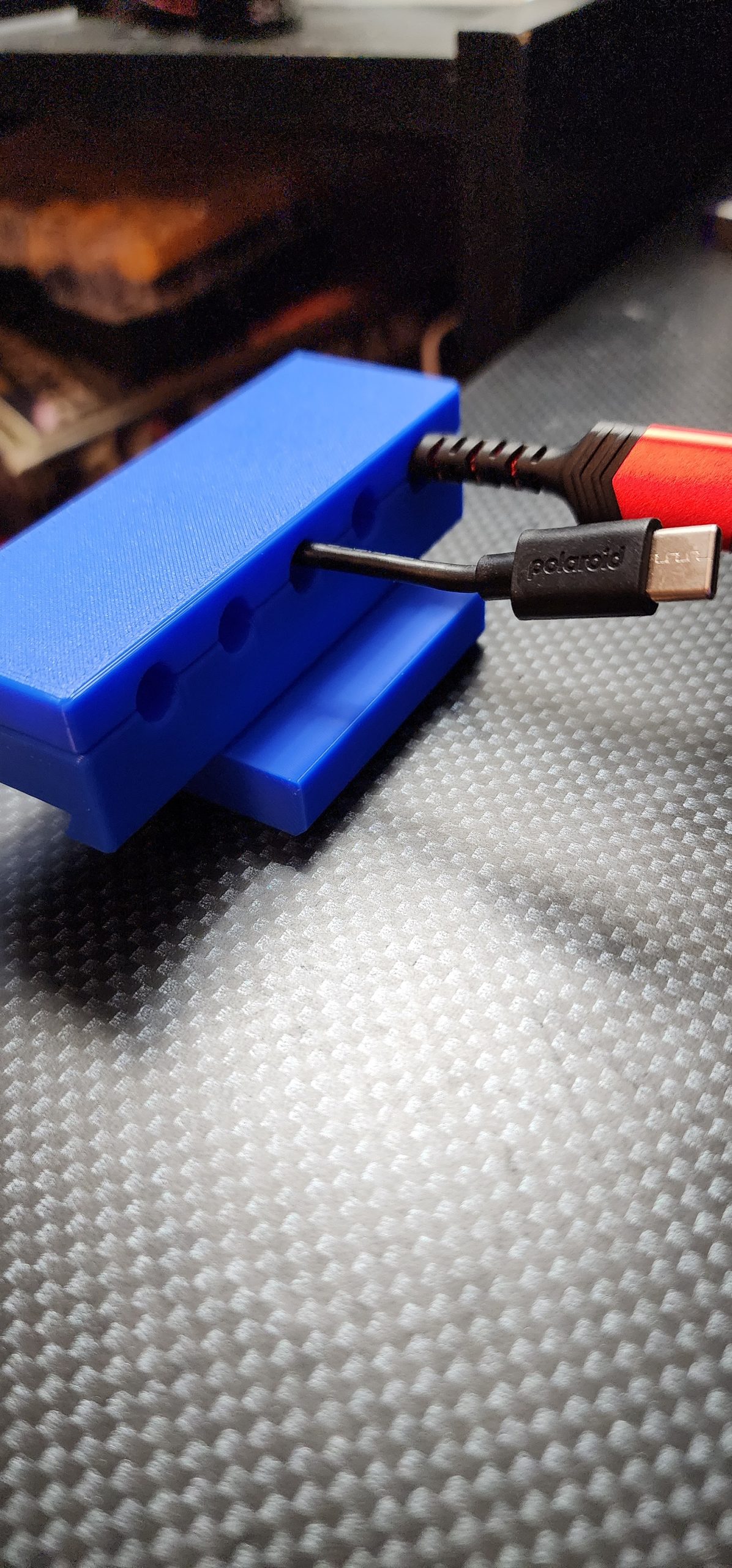 "Akıllı Modüler Masa Kelepçesi: Kablo Karmaşasını Ortadan Kaldıran Organizasyon Çözümü - 6898367" - Görsel 4