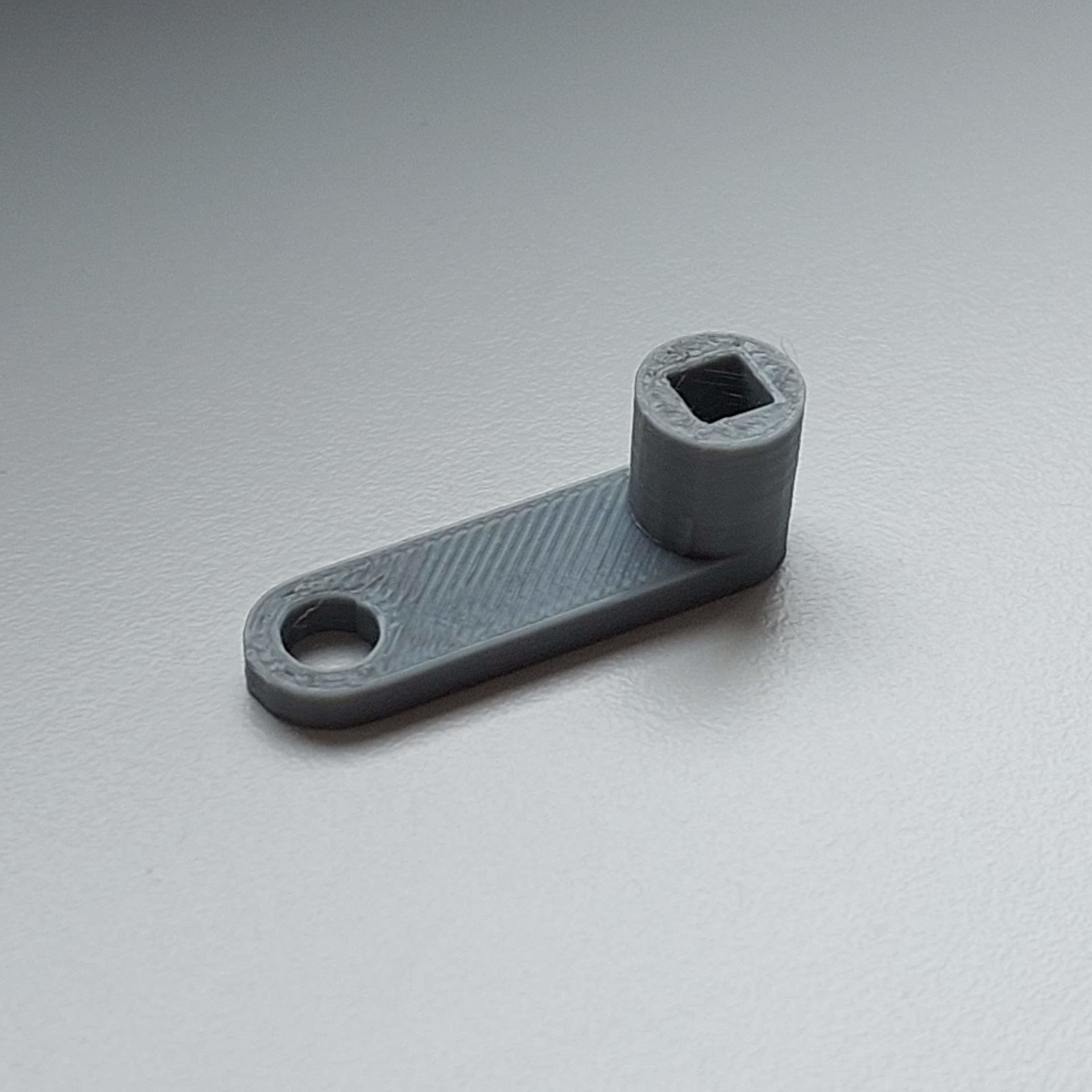 Kare Anahtar Mükemmelliği: Parametrelerle Donatılmış Verkantschlülssel - Model 6897316