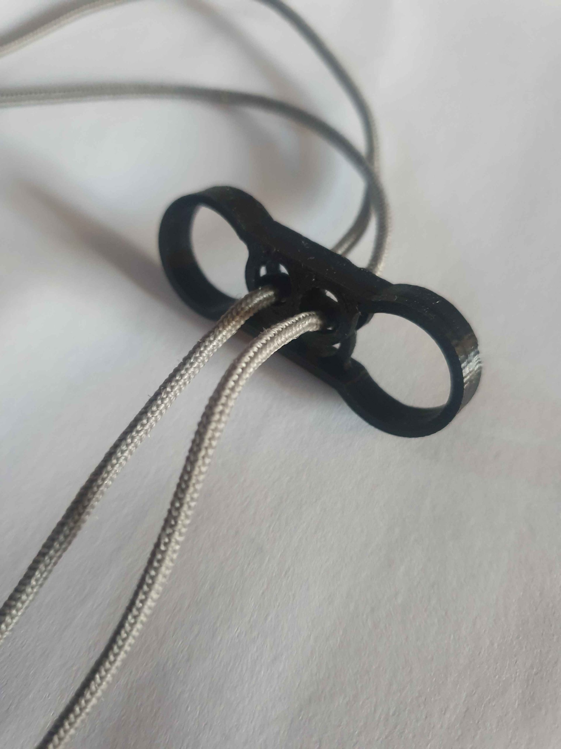 "Zarif Kordon Durdurucu - Model 6901397 ile Stilinizi Tamamlayın!"