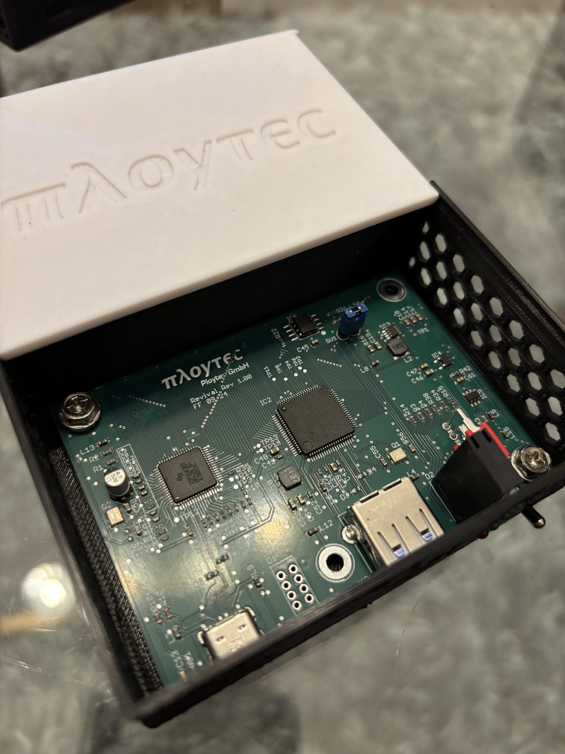 "Ploytec Revival Vaka - Yenilikçi Tasarım ile Koruma ve Şıklık!" - Görsel 2