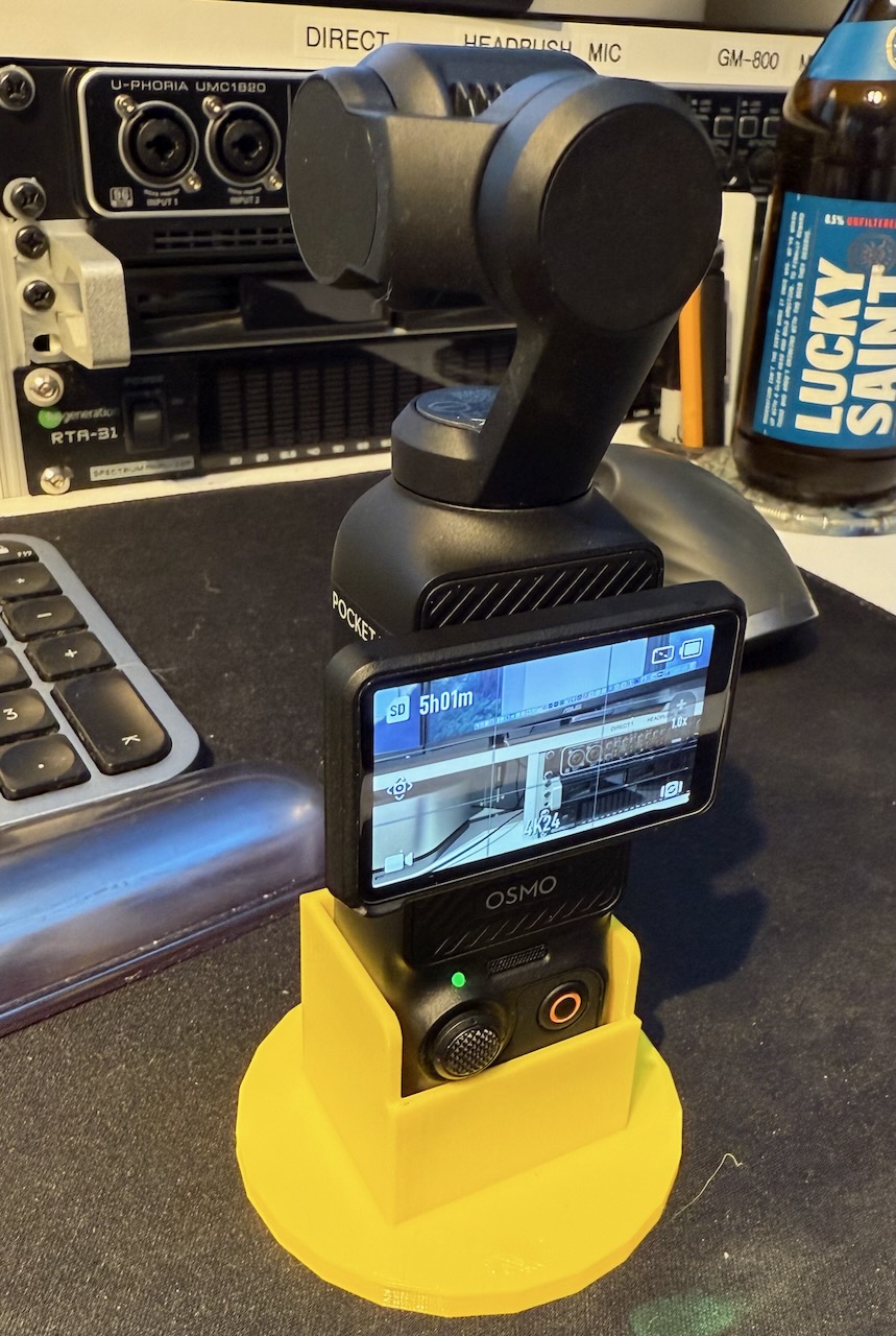 "Osmo Cep 3: Taşınabilir Masa Standı ile Konforu Yanında Taşı!"