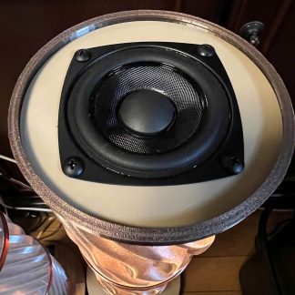 "Dinamik Ses Deneyimi: Dikey Çok Yönlü Hoparlör - Model 6898409 - Bölüm 1/2"