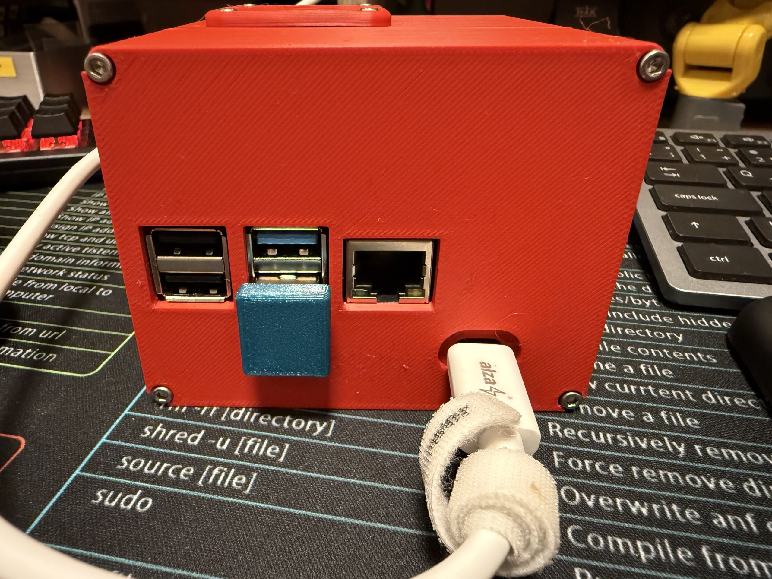 "Raspberry Pi 4 ile Suptronic X873 V2.0 Genişletme Kartı: M.2 NVMe SSD ve OLED Ekranlı Güçlü Proje Seti!" - Görsel 4