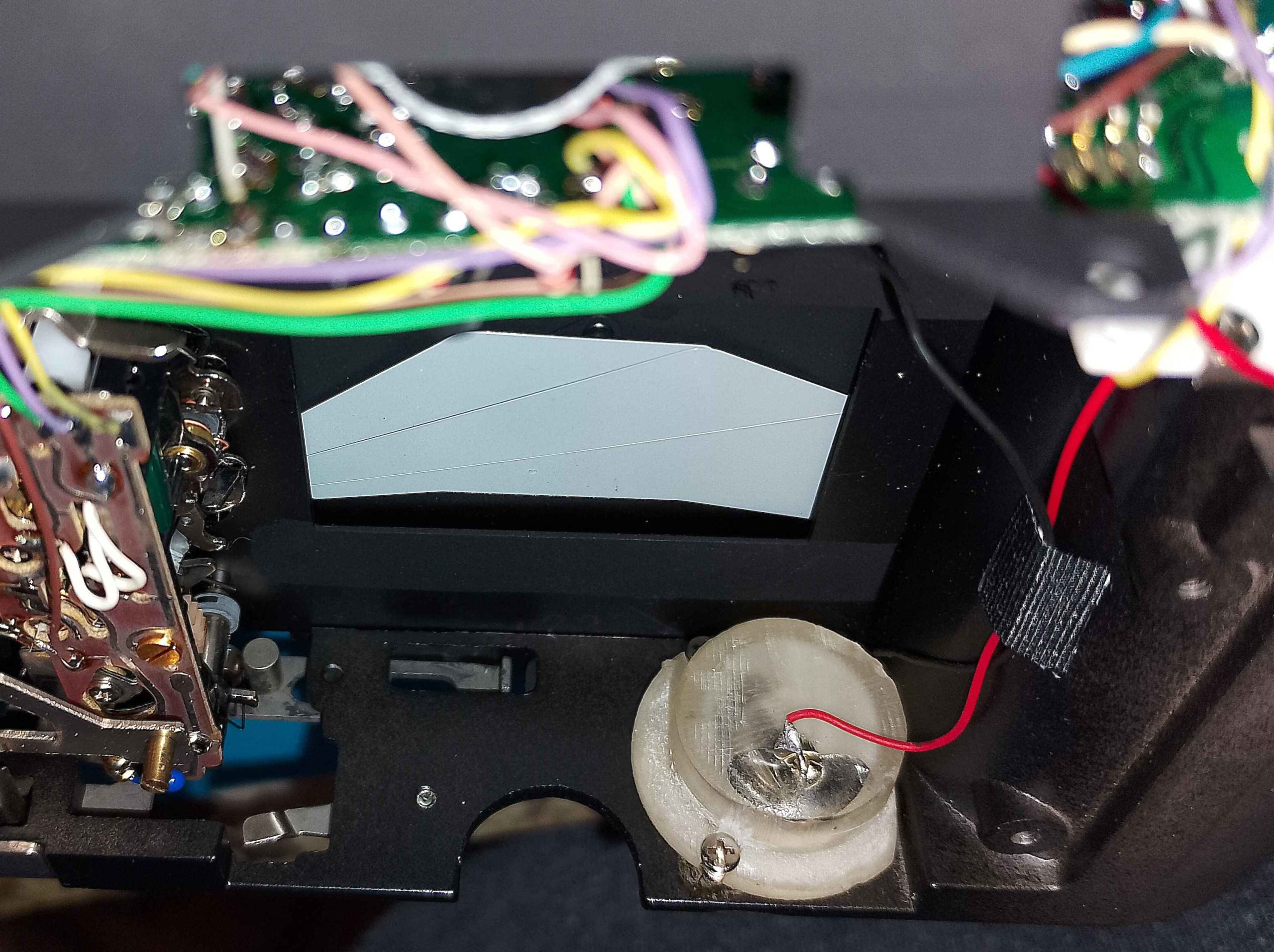 "Nikon'un İhtişamlı IV-A Modeli için Pil Bölmesi - Parça No: 6900756" - Görsel 2