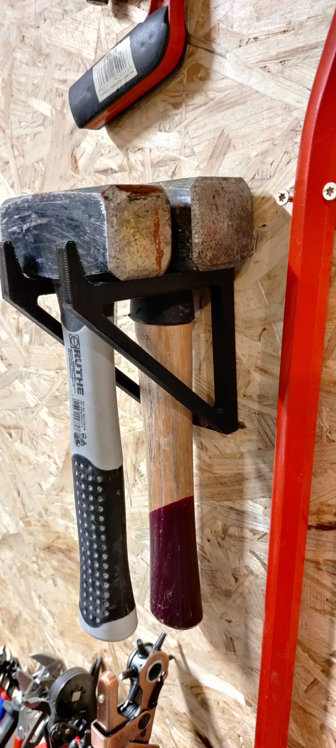 "Zarif Çekiç Düzeni: Çoklu Çekiçler İçin Pratik Duvar Montajı - 6896675"