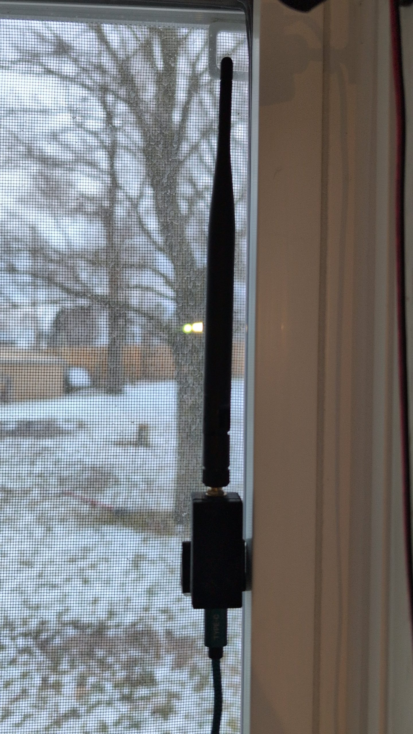 "Seeed Xiao Meshtastic: Ultra Kompakt Pencere Düğümü Kılıfı – 6901108 ile Tarzınızı Yansıtın!"