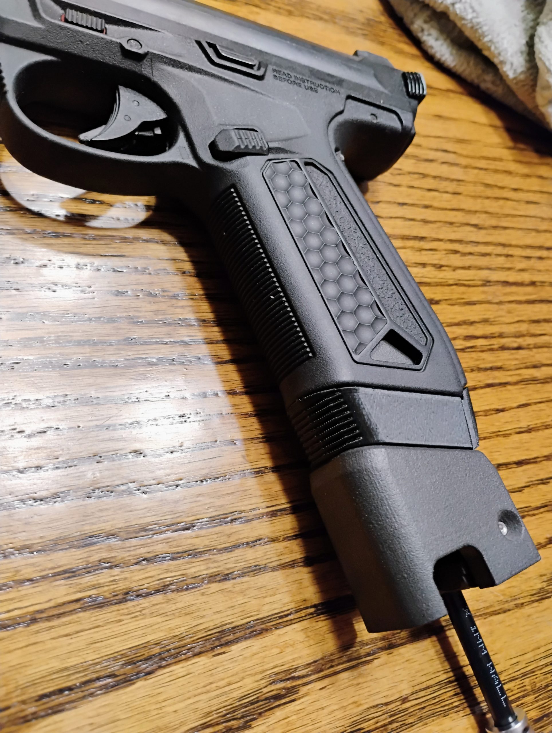 "Yükseltilmiş Kontrol: TAPP GLOCK AAP-01 SHOTSHELL Adaptörü için Ergonomik Kavrama Uzantısı!" - Görsel 2