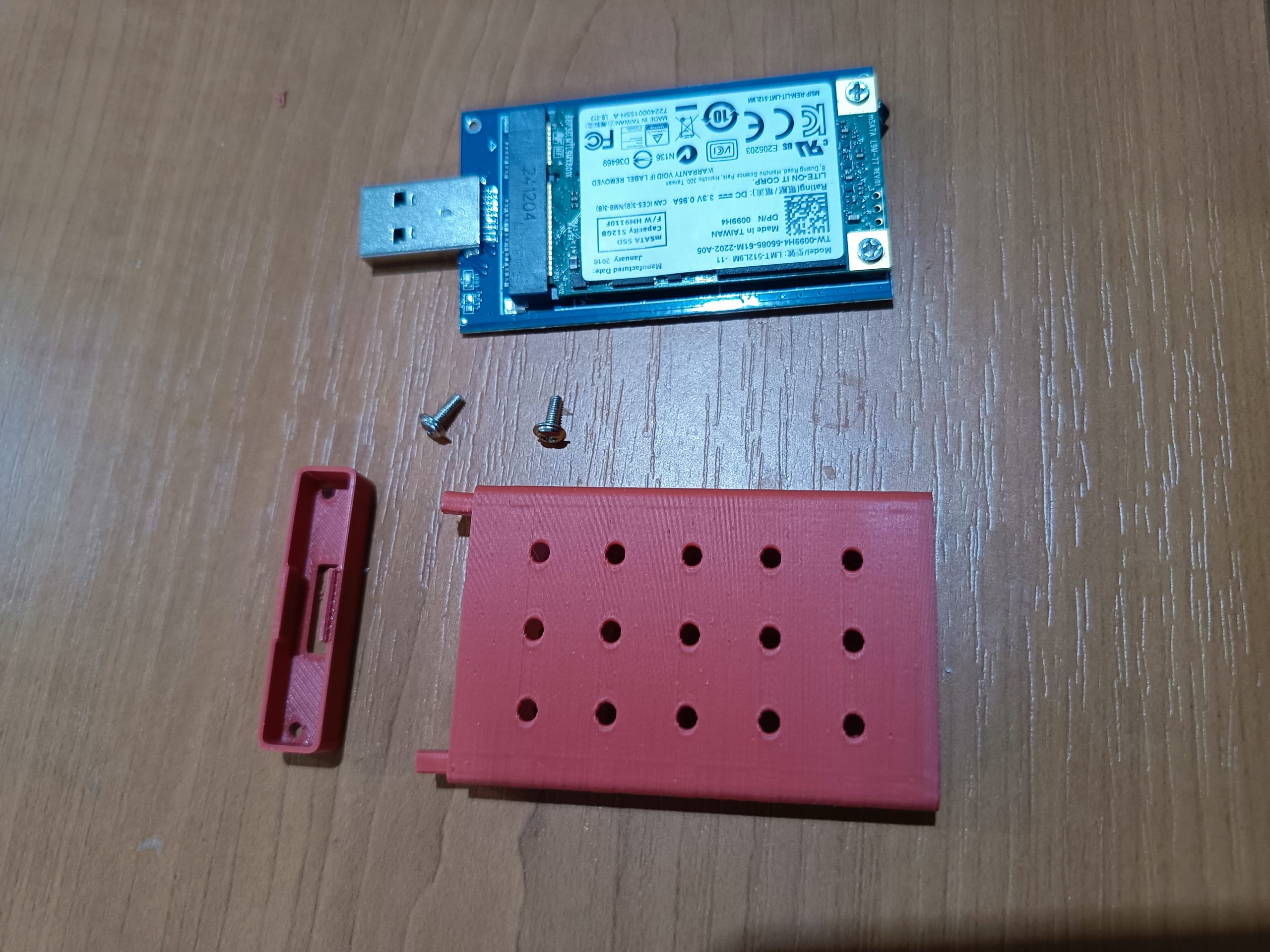 "Ultra İnce USB M2 SSD HDD Kapağı - 6899003: Verilerinizi Güvende Tutmanın Şık Yolu!"