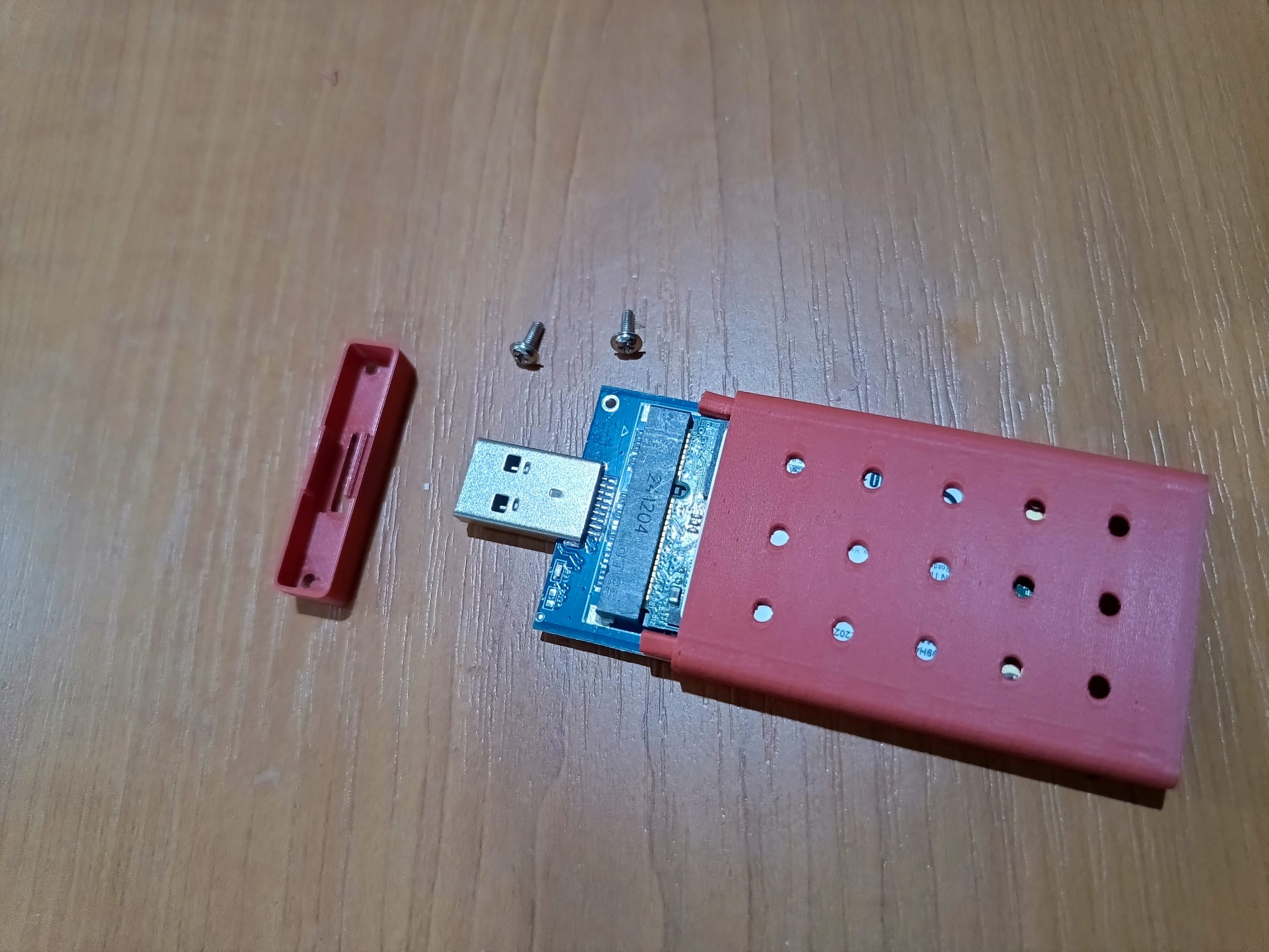 "Ultra İnce USB M2 SSD HDD Kapağı - 6899003: Verilerinizi Güvende Tutmanın Şık Yolu!" - Görsel 3