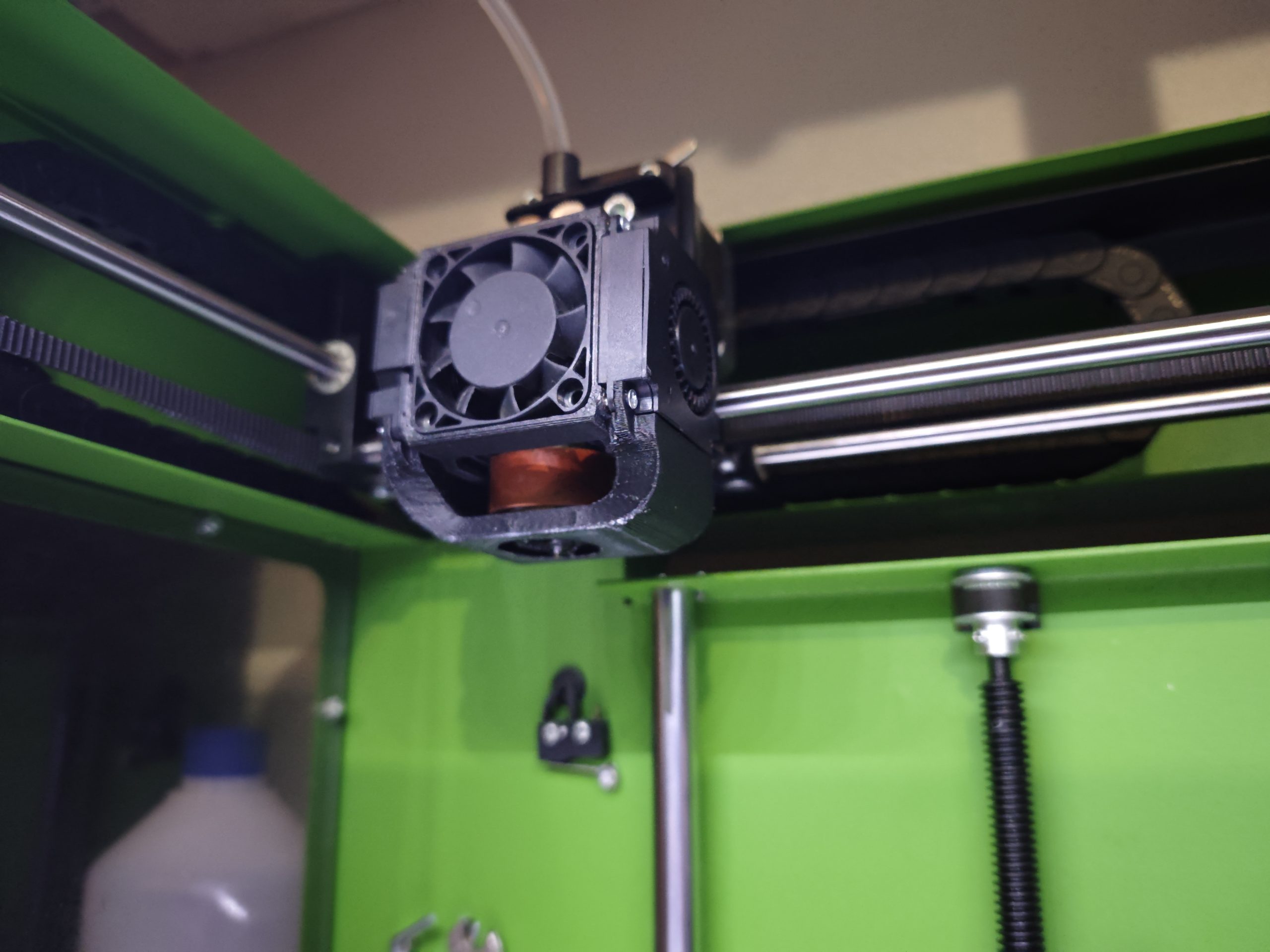 "Craftbot Plus 4010: Yüksek Performanslı Blower Konsolu ve Hava Alanı ile Yaratıcılığınızı Serbest Bırakın - 6901761" - Görsel 2