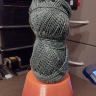 "Yaratıcılığınıza İlham Verecek: 3,5mm İğneye Uygun Örgü ve Tığ İşi Yün Tutucu Standı - Model 6899551"