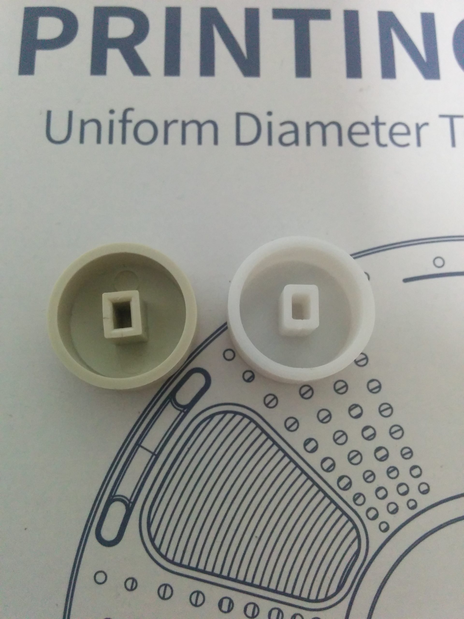 "Retro Chieftec Bej Kılıf Güç Düğmesi – 6900895: Stil ve İşlevselliği Bir Arada!"