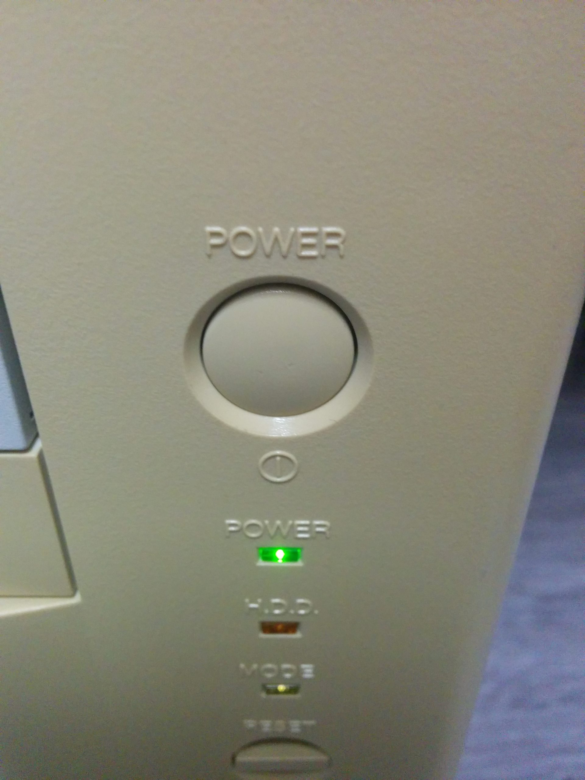 "Retro Chieftec Bej Kılıf Güç Düğmesi – 6900895: Stil ve İşlevselliği Bir Arada!" - Görsel 5