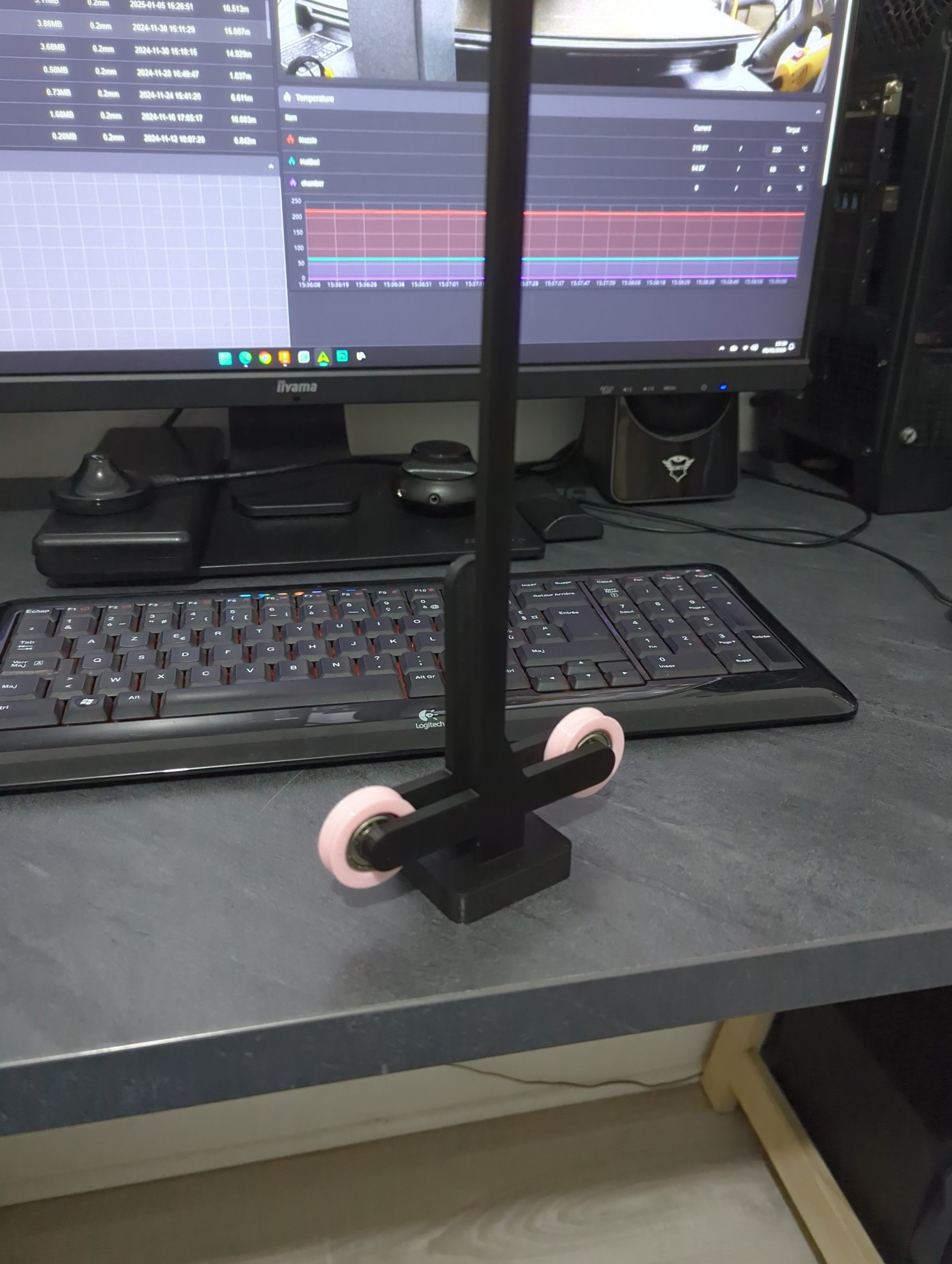 Bir diskin merkezini kolayca işaretlemek için araç - 6903101