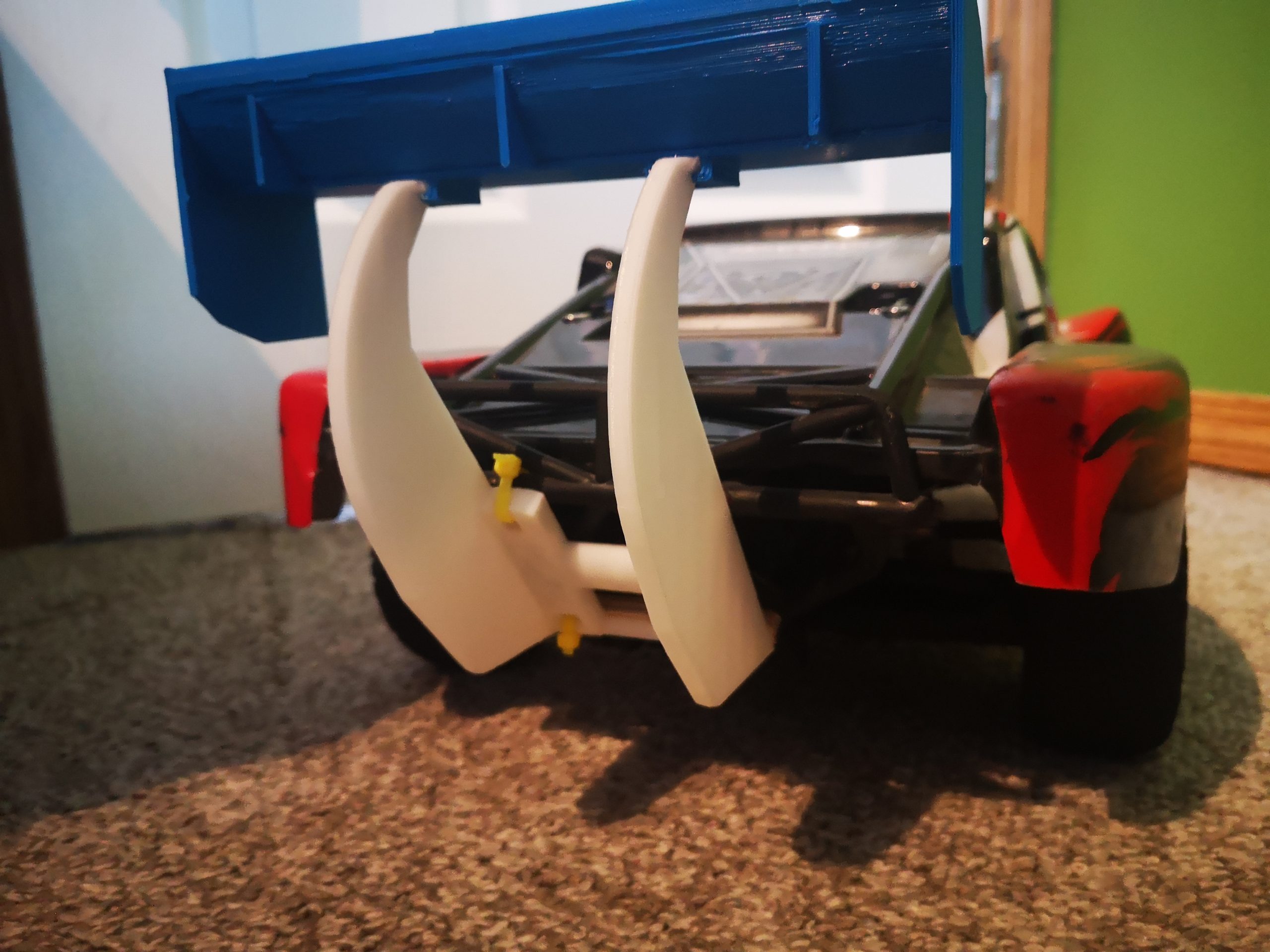 Traxxas Slash 2WD arka kanat (parçaların kaldırılması gerekmez) - 6896799 - Görsel 2