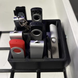 "Gridfinity USB Düzenleyici: Kaosun Sonu, Düzenin Başlangıcı – Model 6898011"