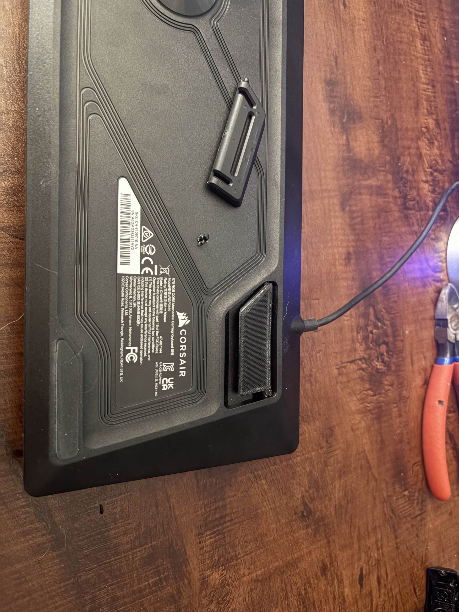 Corsair K70 Anahtar Değiştirme İstasyonu - 6899124: Klavye Deneyiminizi Yenileyin!