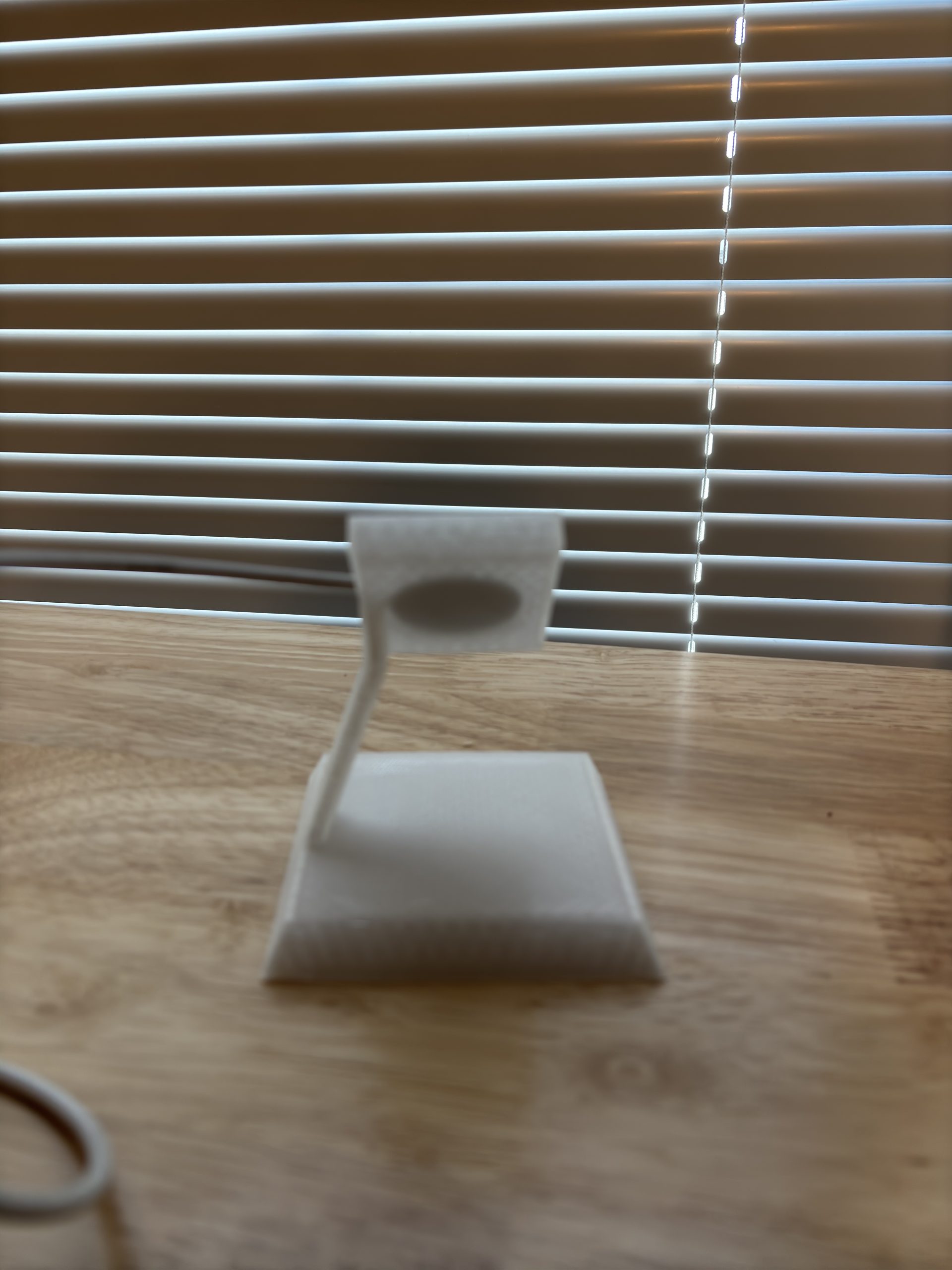 "Zarif Tasarımlı Apple Watch Şarj İstasyonu - Model 6900165 ile Stilinizi Yükseltin!" - Görsel 5