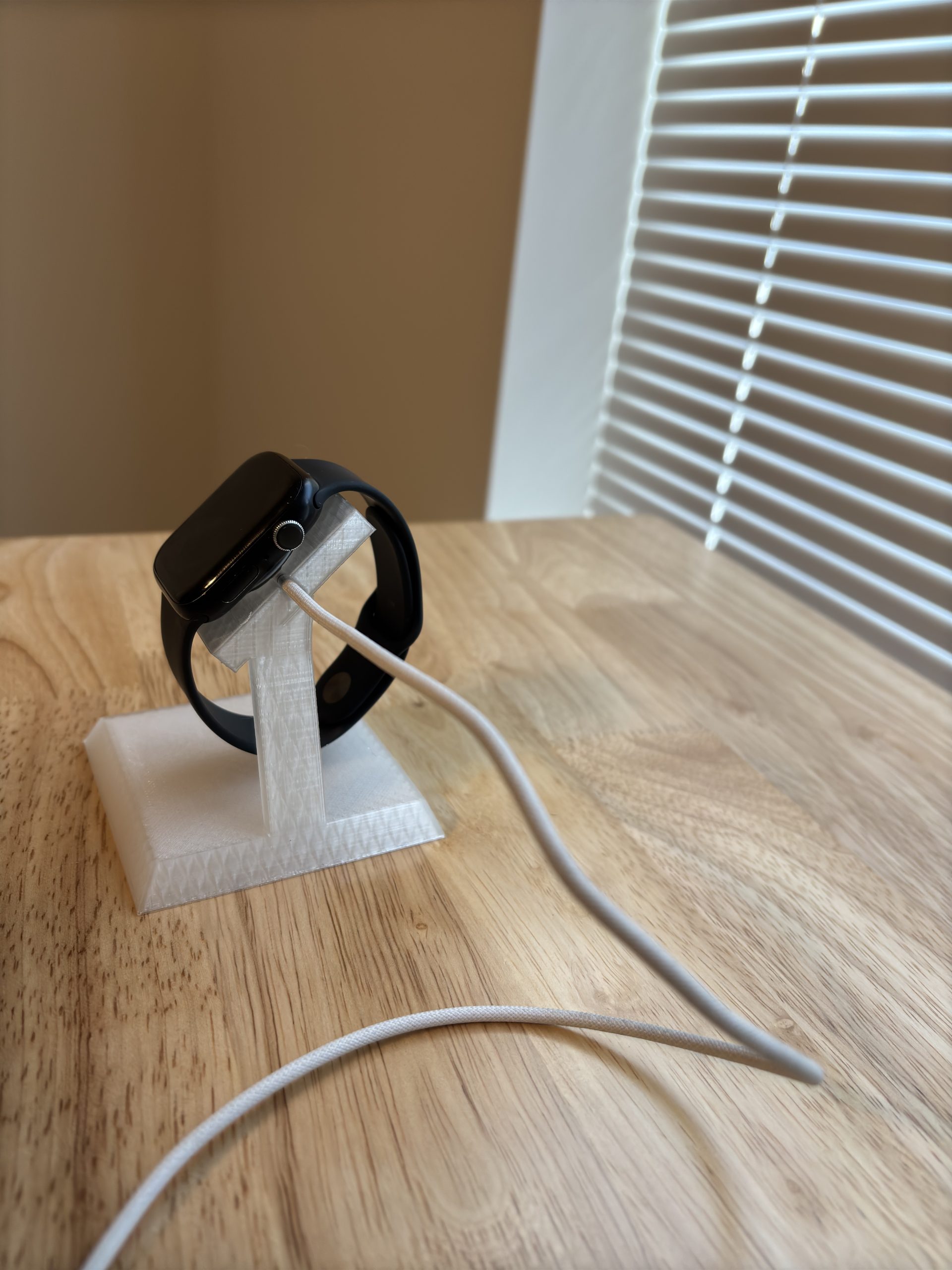 "Zarif Tasarımlı Apple Watch Şarj İstasyonu - Model 6900165 ile Stilinizi Yükseltin!" - Görsel 6