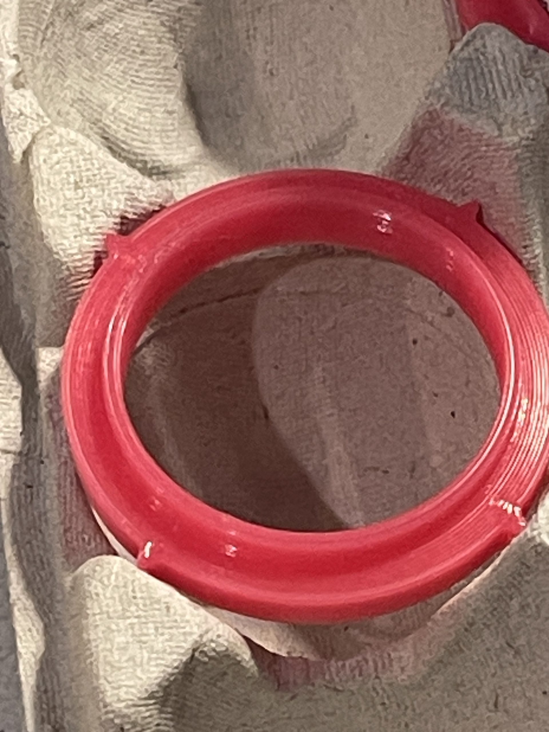 Akrilik boya şişelerini ve fırçaları tutmak için yumurta kartonu uppycling - 6906163 - Görsel 3