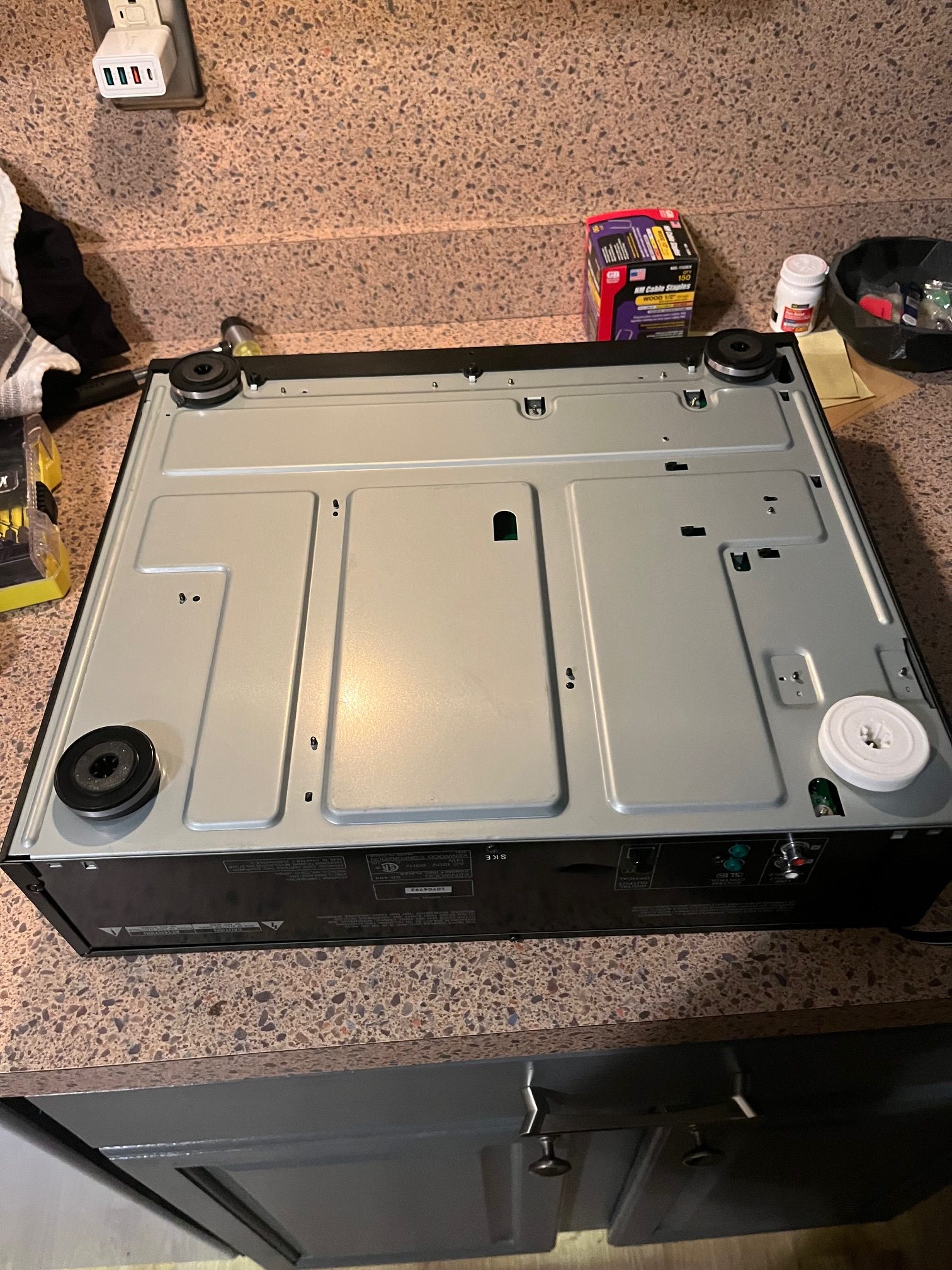 Kenwood CD-404 İçin Özel Tasarım Yedek Ayak Standı - 6899712: Mükemmel Denge ve Şıklık!