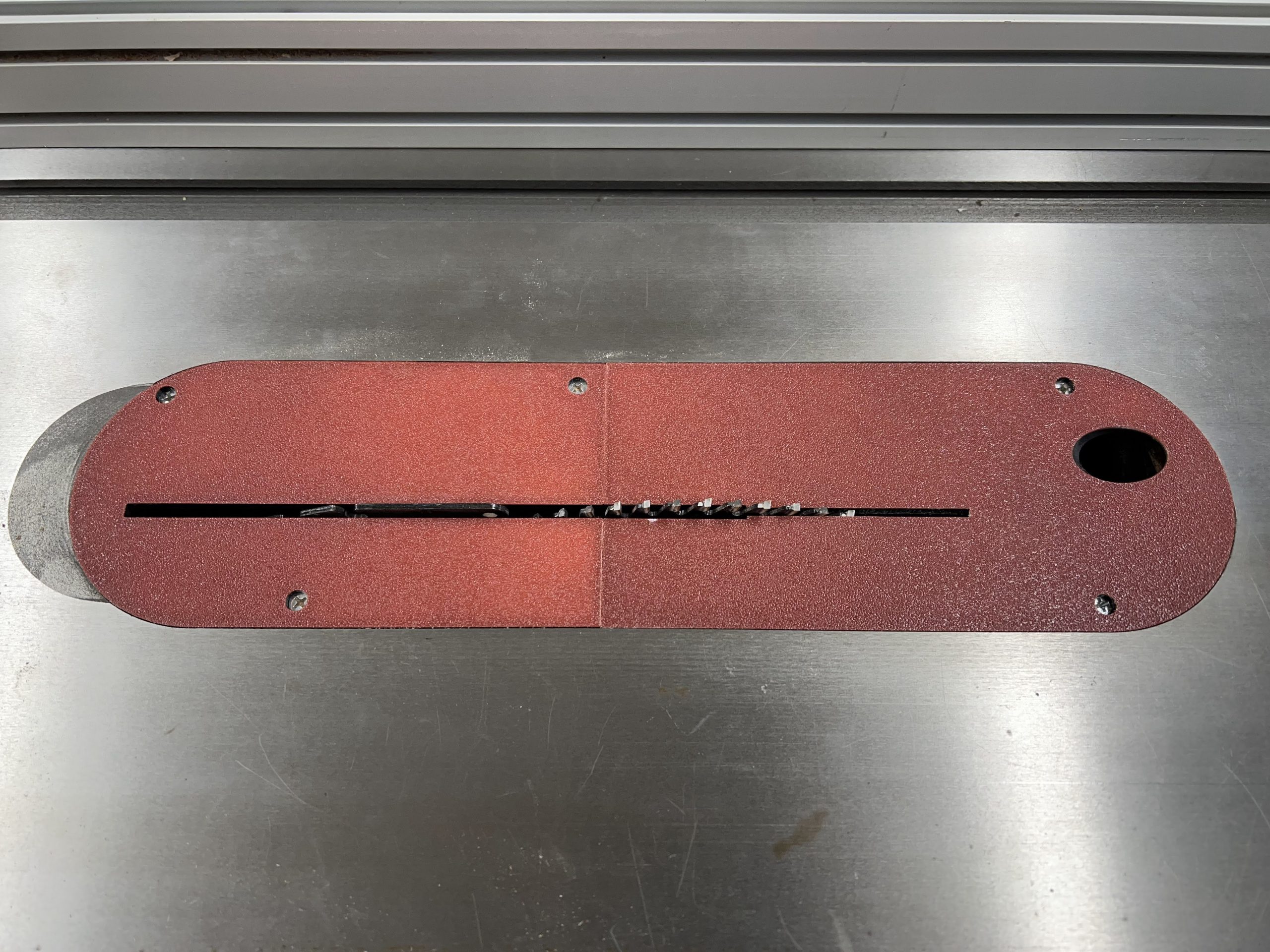 "Fox W1837 ile Güç ve Hassasiyetin Buluştuğu Sıfır Kıvrık Masa Testere!"