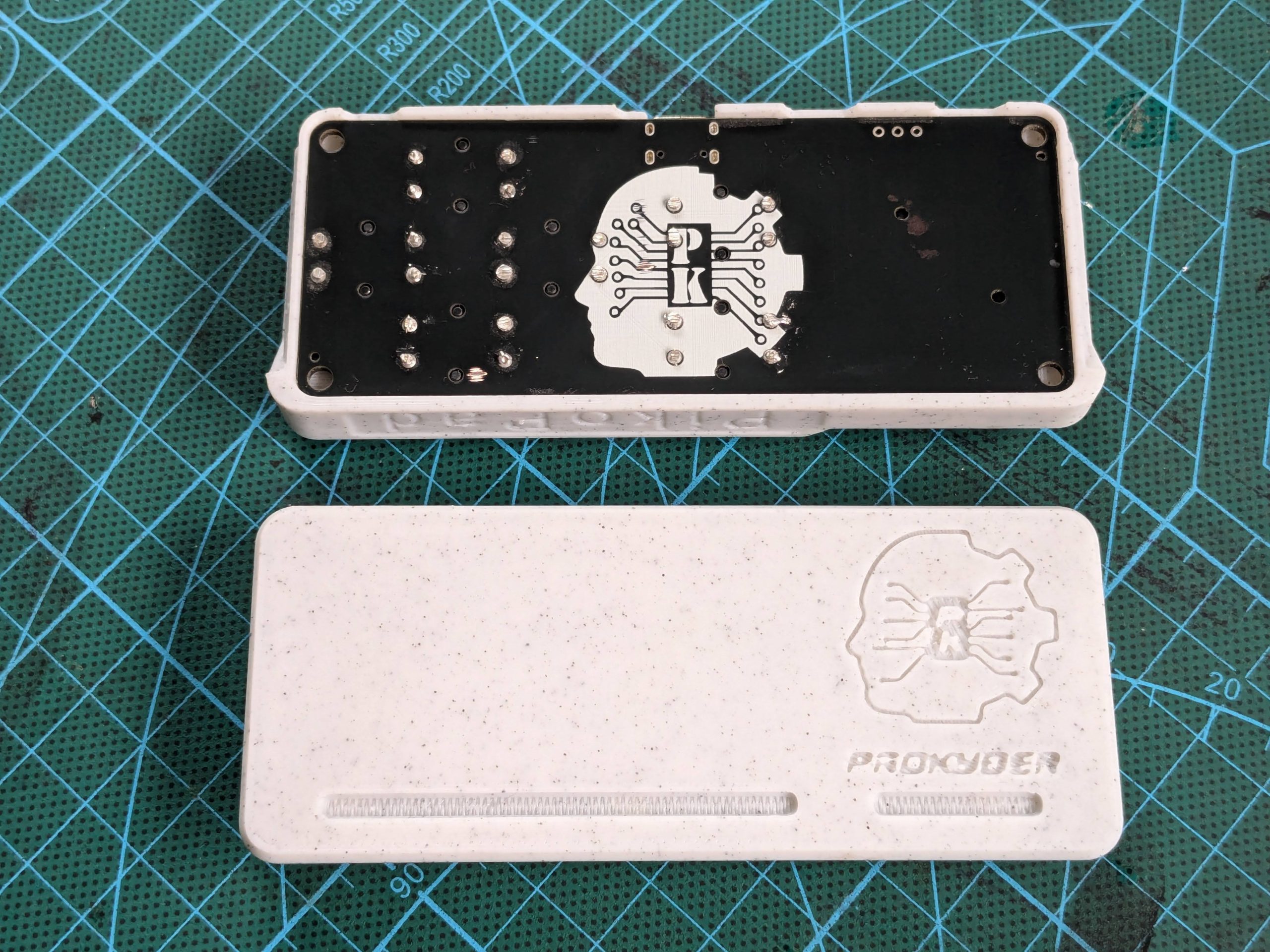 "Picopad Protetor: Şıklık ve Koruma Bir Arada - Model 6897858" - Görsel 4