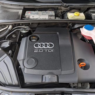 Audi'nin İkonik Simgesi: Motor Kapağı - Parça No: 6898664