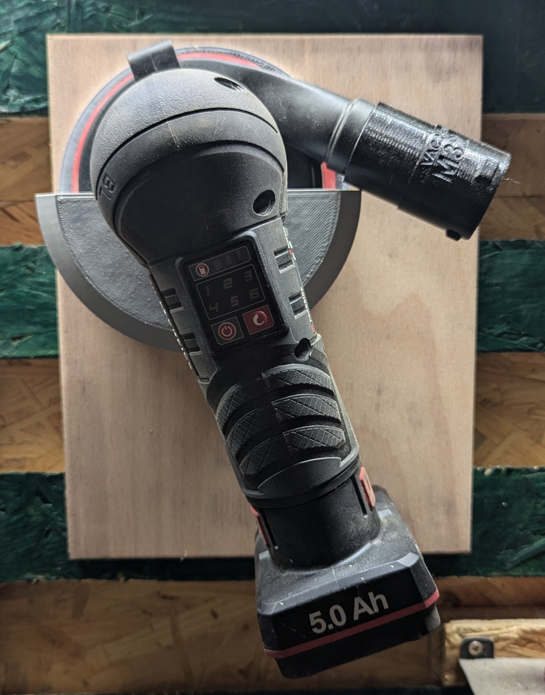 "Parkside Güçlü Batarya Eksantrik Öğütücü Tutucu - 6897599: Kesim ve Şekillendirmede Yeni Bir Dönem!"